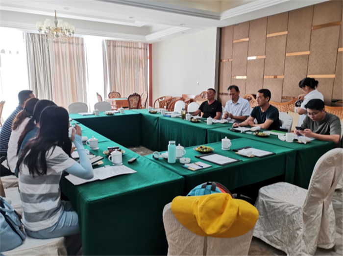 9月3日，中農(nóng)富通調(diào)研組兵分兩路對(duì)南京高淳區(qū)武家嘴現(xiàn)代農(nóng)業(yè)產(chǎn)業(yè)示范園區(qū)和棲霞區(qū)龍?zhí)冬F(xiàn)代農(nóng)業(yè)產(chǎn)業(yè)示范園區(qū)的調(diào)研工作。(圖2)