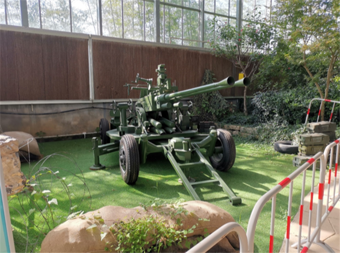 9月3日，中農(nóng)富通調(diào)研組兵分兩路對(duì)南京高淳區(qū)武家嘴現(xiàn)代農(nóng)業(yè)產(chǎn)業(yè)示范園區(qū)和棲霞區(qū)龍?zhí)冬F(xiàn)代農(nóng)業(yè)產(chǎn)業(yè)示范園區(qū)的調(diào)研工作。(圖16)