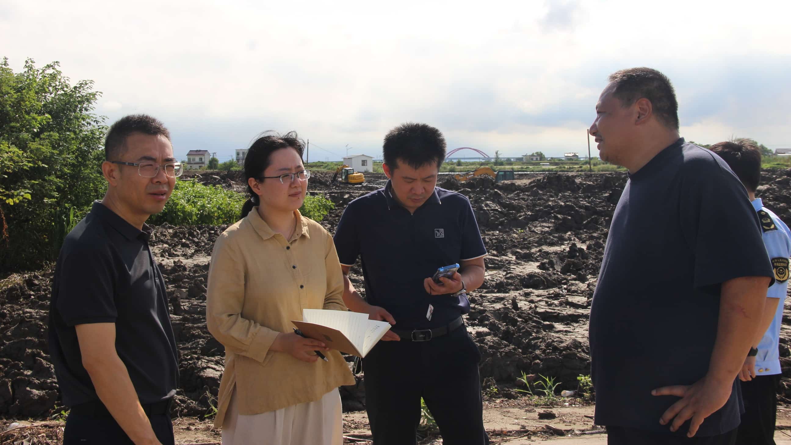 4 無為縣晶鳳食品經(jīng)營部.jpg